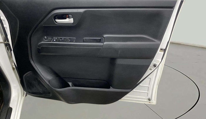 2022 Maruti New Wagon-R VXI 1.0, Petrol, Manual, 6,001 km, Driver Side Door Panels Control