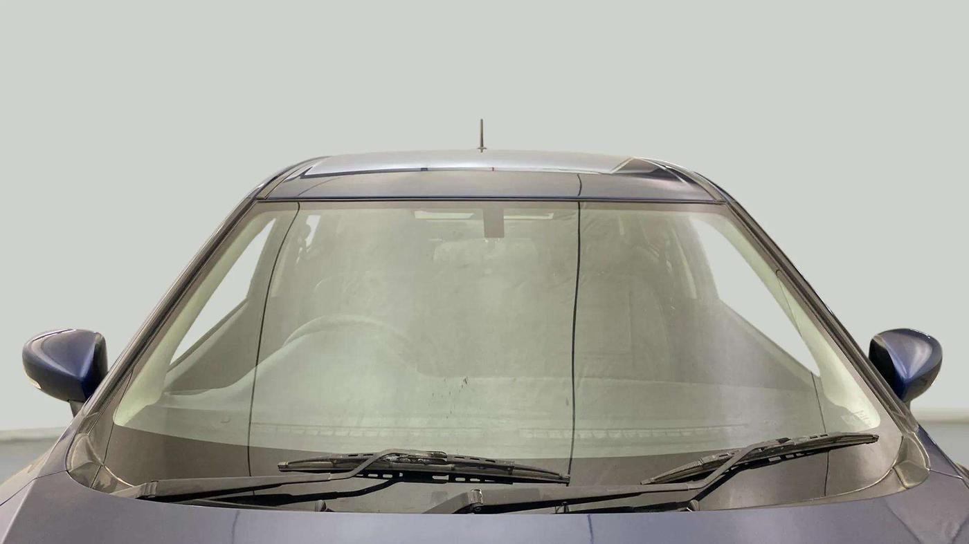 2018 Maruti Baleno DELTA PETROL 1.2, CNG, Manual, 97,045 km, Front Windshield