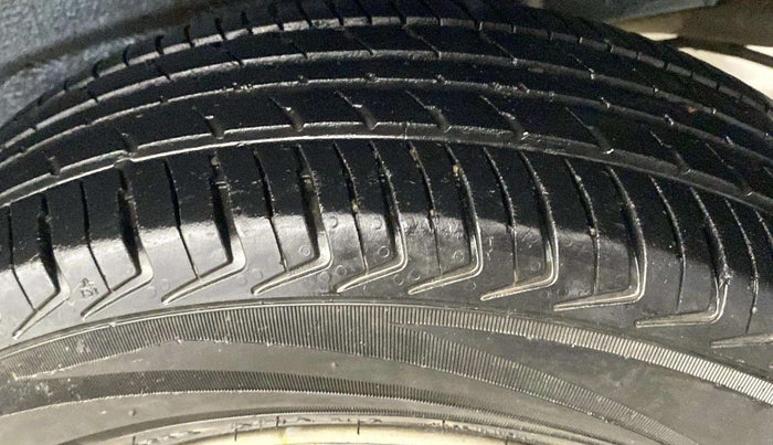 2021 Maruti New Wagon-R LXI CNG (O) 1.0, CNG, Manual, 72,287 km, Left Rear Tyre Tread