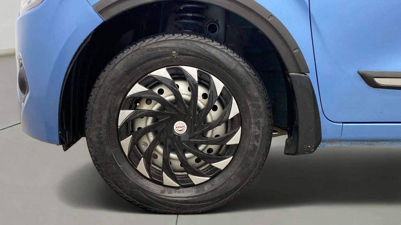 2021 Maruti New Wagon-R LXI CNG (O) 1.0, CNG, Manual, 72,522 km, Left Front Wheel