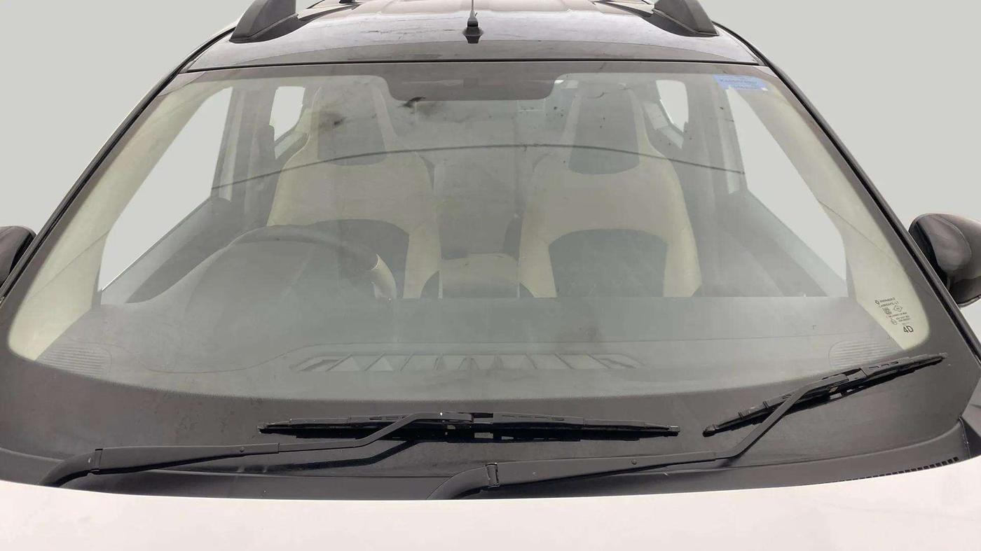 2022 Renault TRIBER RXZ AMT DUAL TONE, Petrol, Automatic, 20,044 km, Front Windshield