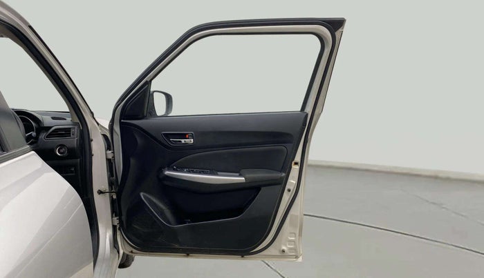 2020 Maruti Swift ZXI, Petrol, Manual, 73,944 km, RHS Front Door