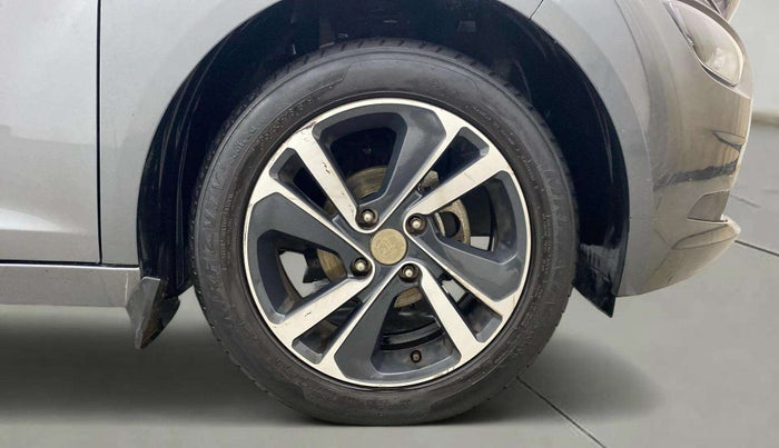 2022 Tata ALTROZ XZ PLUS I-TURBO PETROL, Petrol, Manual, 44,622 km, Right Front Wheel