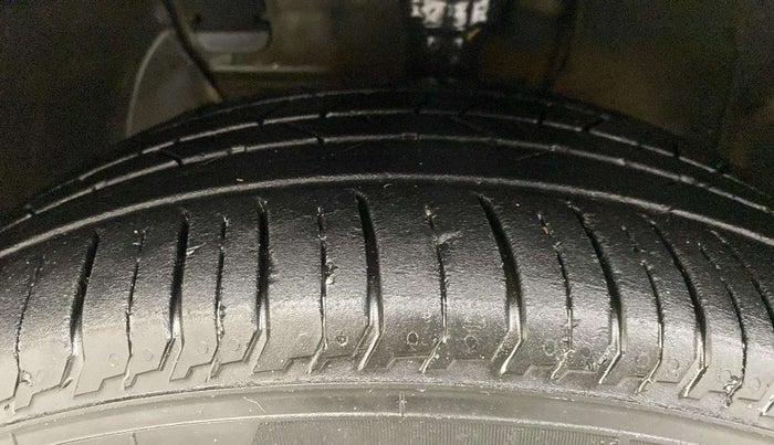 2023 Hyundai NEW I20 Sportz 1.2 IVT, Petrol, Automatic, 11,759 km, Left Front Tyre Tread
