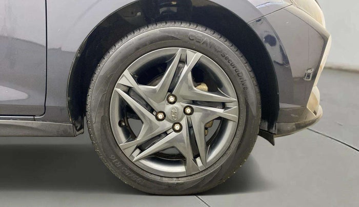 2023 Hyundai NEW I20 Sportz 1.2 IVT, Petrol, Automatic, 11,759 km, Right Front Wheel
