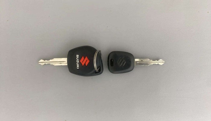 2022 Maruti Alto VXI PLUS, Petrol, Manual, 18,227 km, Key Close Up