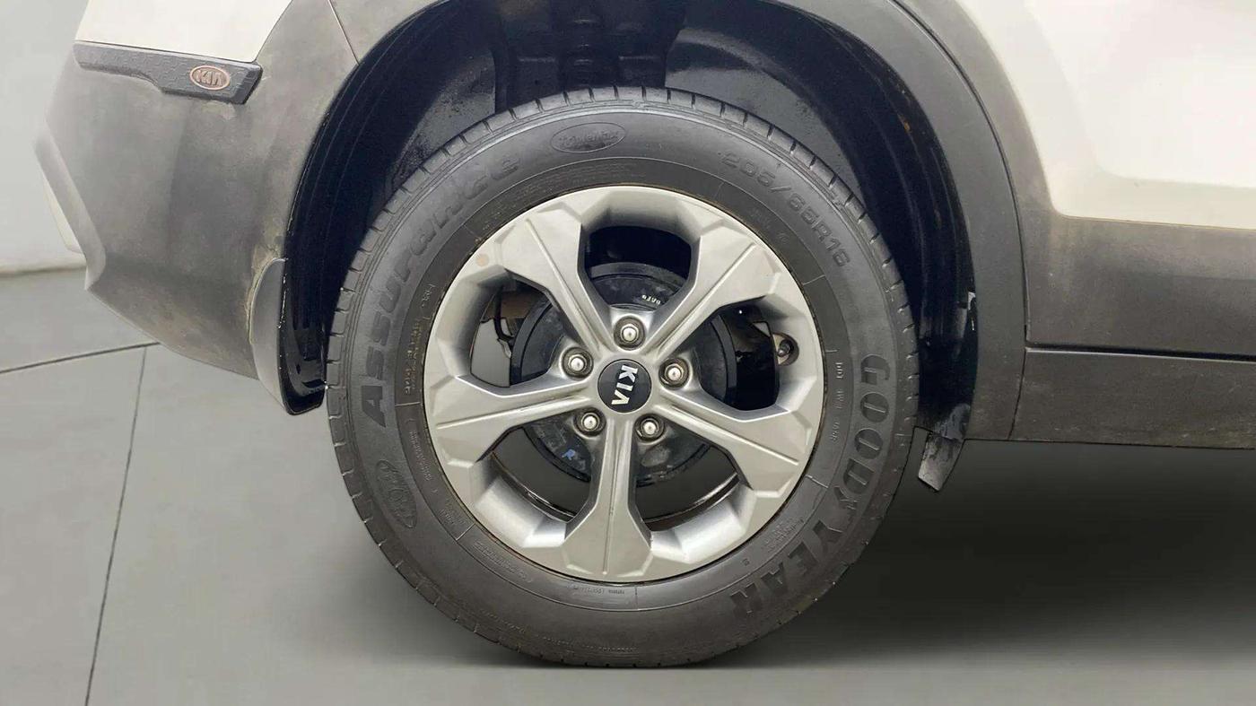 2021 KIA SELTOS HTK PLUS 1.5, Petrol, Manual, 45,352 km, Right Rear Wheel