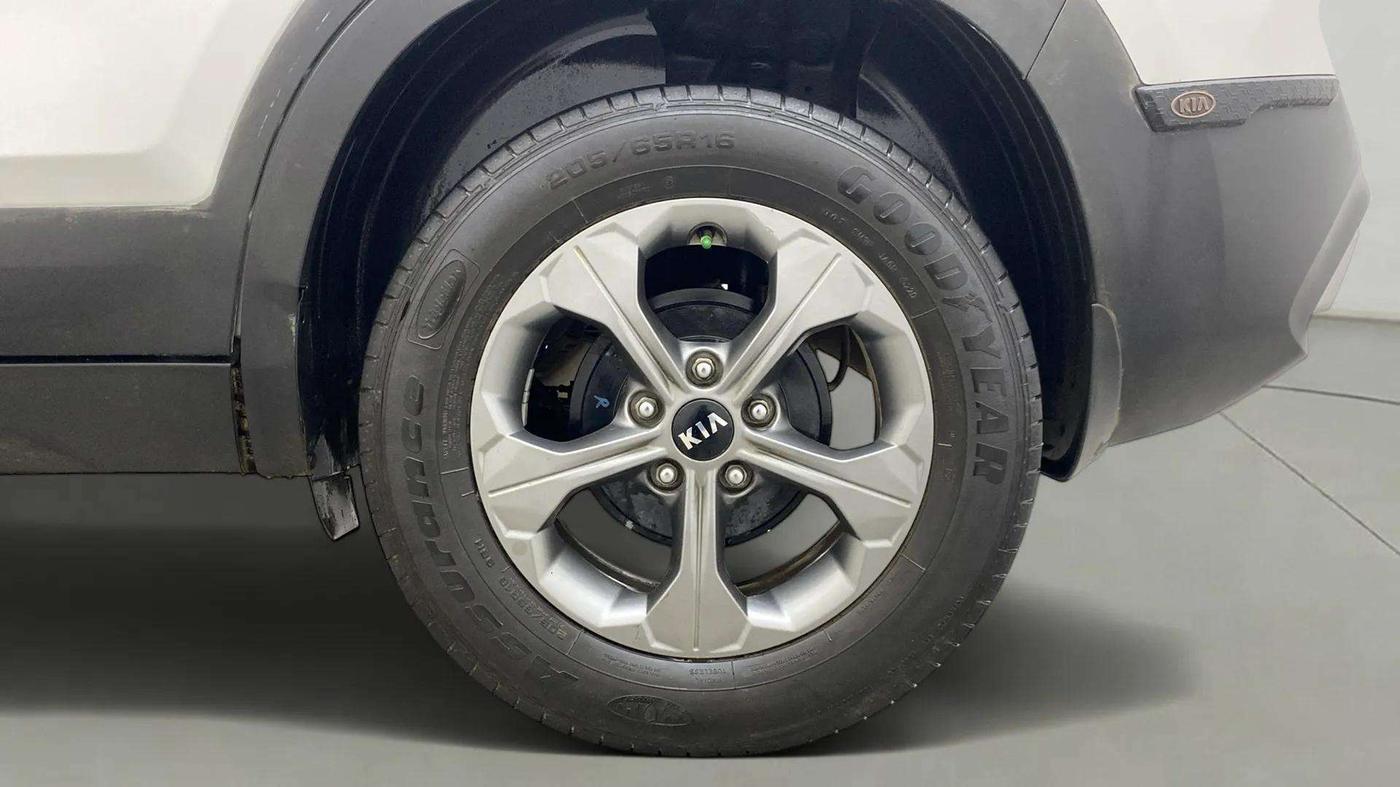 2021 KIA SELTOS HTK PLUS 1.5, Petrol, Manual, 45,352 km, Left Rear Wheel