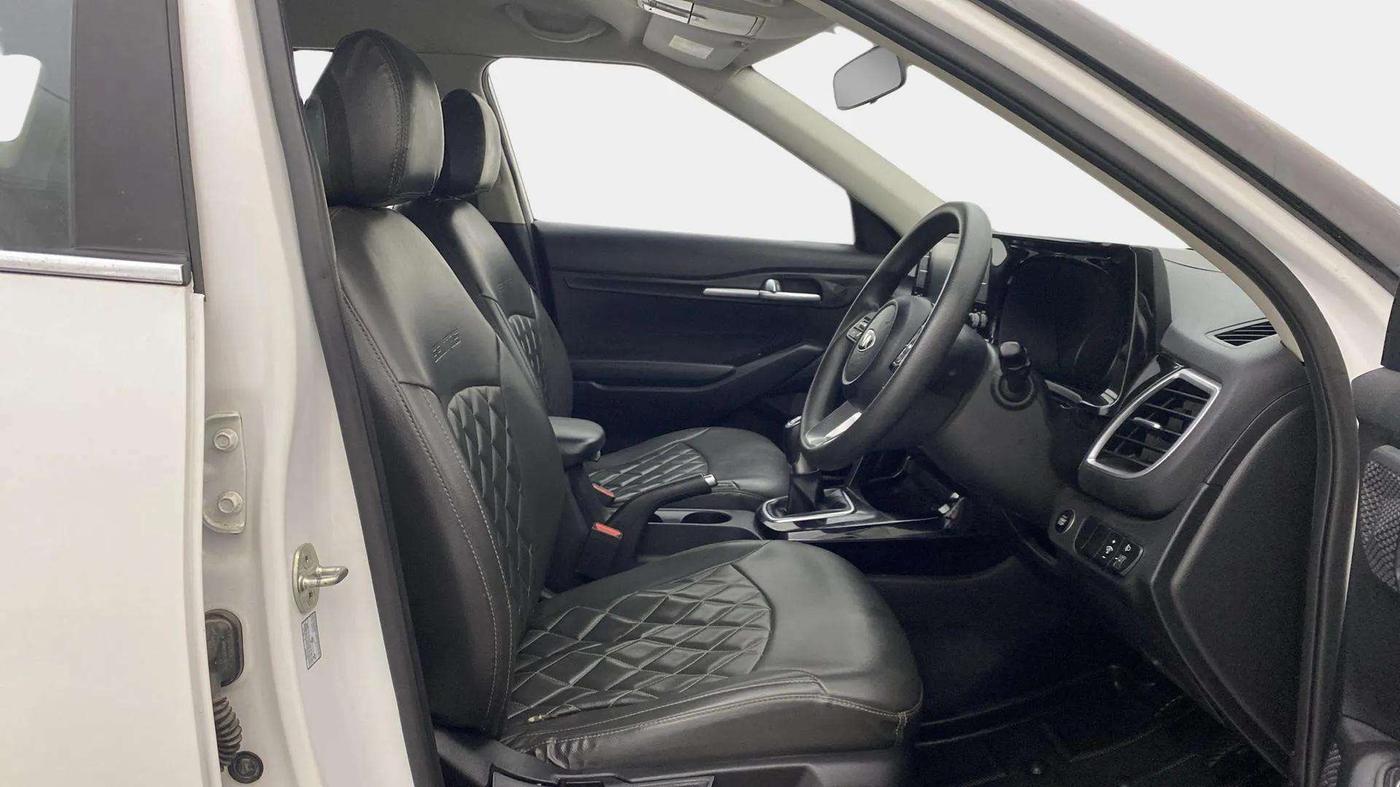 2021 KIA SELTOS HTK PLUS 1.5, Petrol, Manual, 45,352 km, Right Side Front Door Cabin