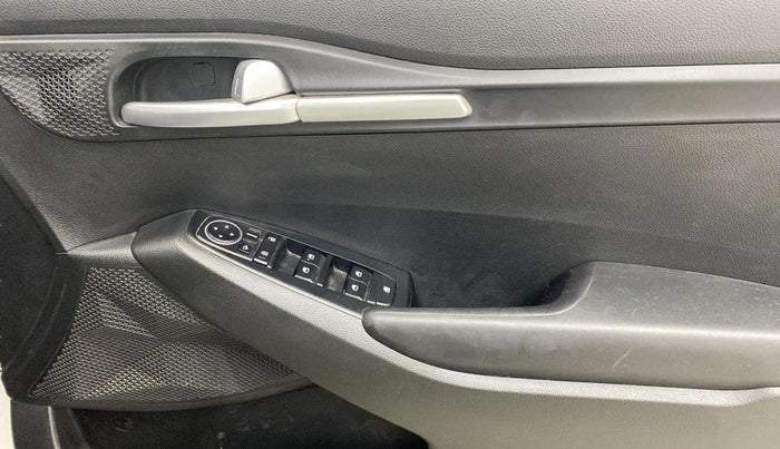 2021 KIA SELTOS HTK PLUS 1.5, Petrol, Manual, 45,294 km, Driver Side Door Panels Control