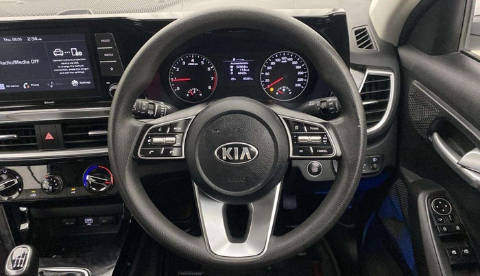 2021 KIA SELTOS HTK PLUS 1.5, Petrol, Manual, 45,294 km, Steering Wheel Close Up
