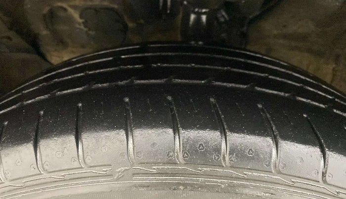 2021 KIA SELTOS HTK PLUS 1.5, Petrol, Manual, 45,294 km, Left Front Tyre Tread