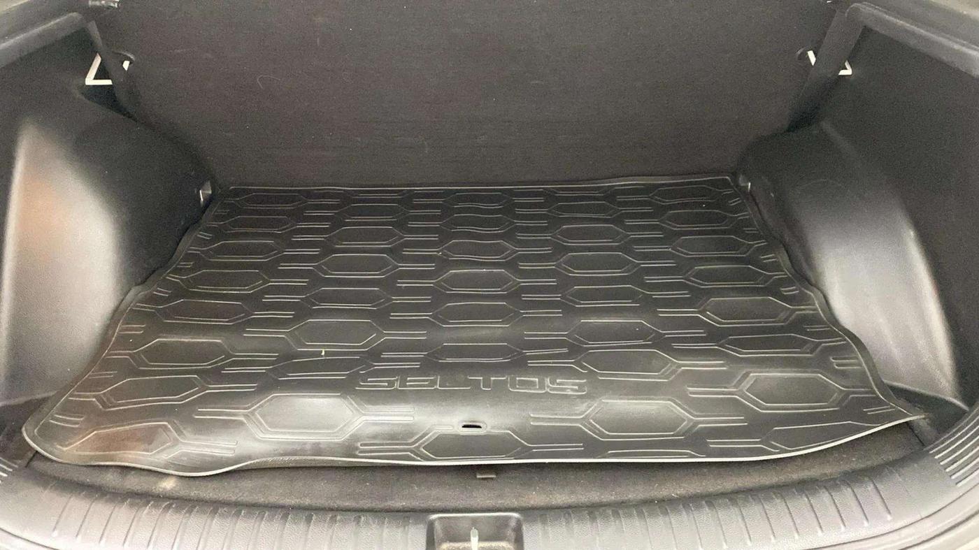 2021 KIA SELTOS HTK PLUS 1.5, Petrol, Manual, 45,352 km, Boot Open Zoomed View