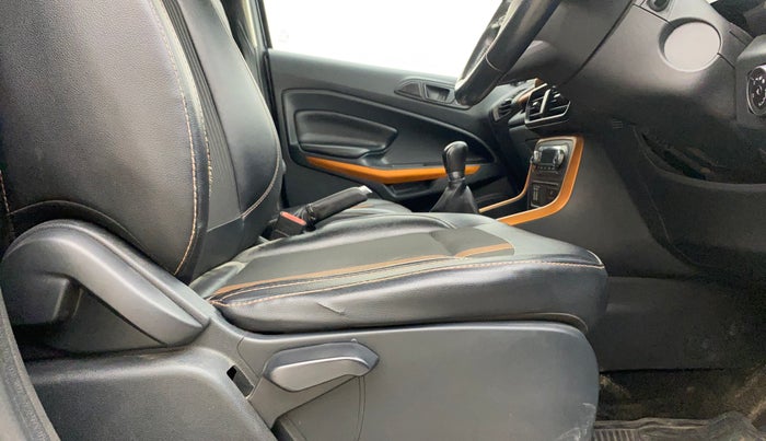 2019 Ford Ecosport TITANIUM 1.5L SPORTS(SUNROOF) DIESEL, Diesel, Manual, 1,43,832 km, Driver Side Adjustment Panel