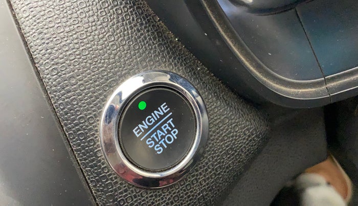2019 Ford Ecosport TITANIUM 1.5L SPORTS(SUNROOF) DIESEL, Diesel, Manual, 1,43,832 km, Keyless Start/ Stop Button