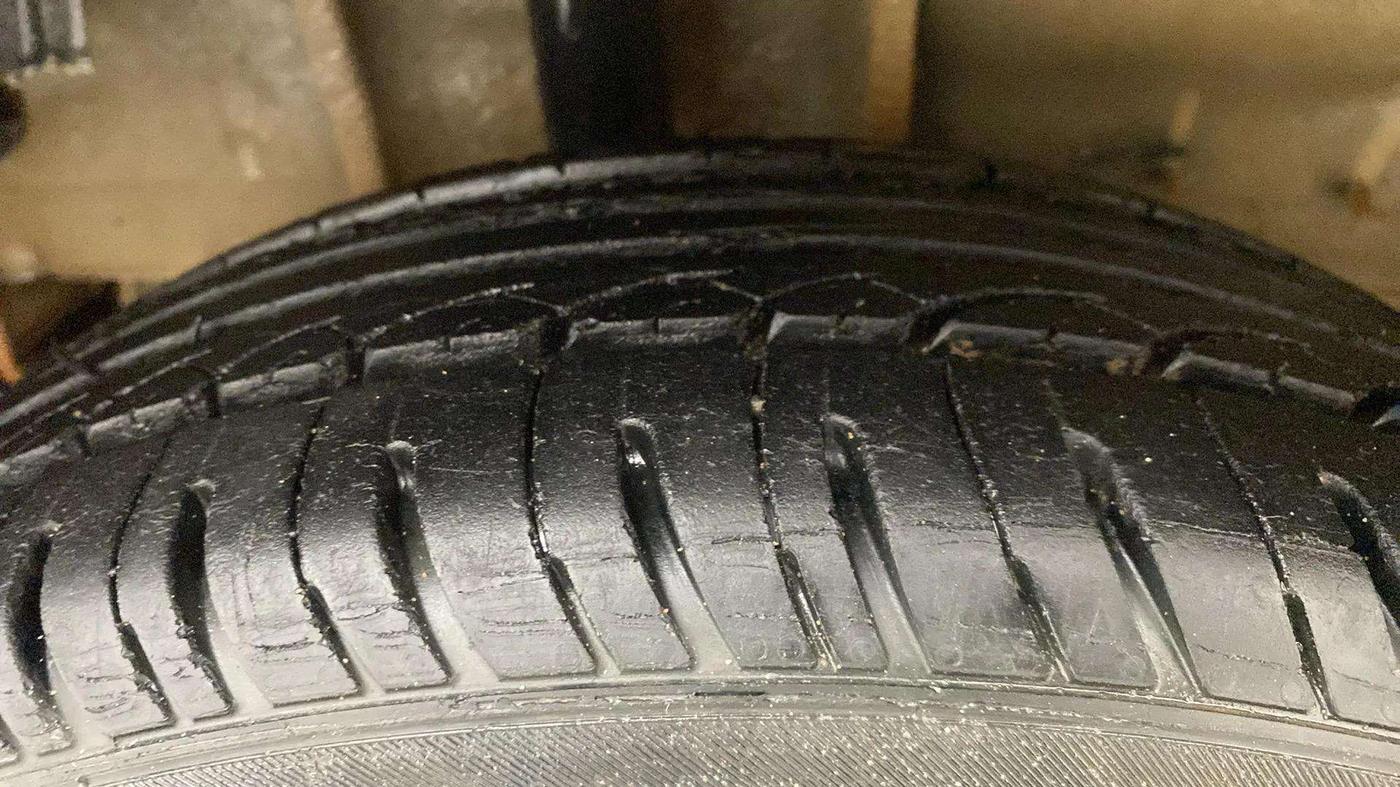 2018 Tata Tiago XTA PETROL, Petrol, Automatic, 51,661 km, Right Rear Tyre Tread