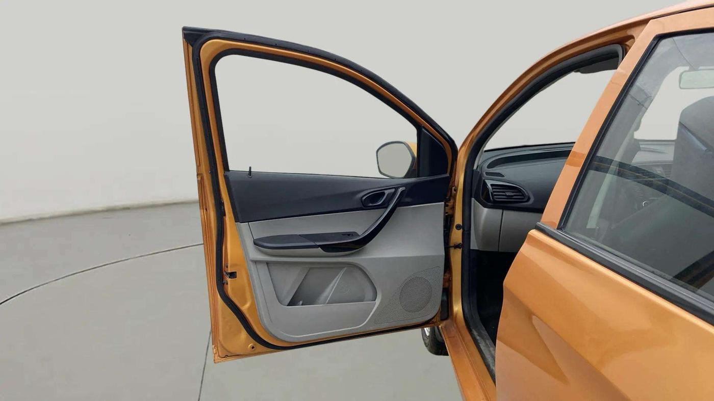 2018 Tata Tiago XTA PETROL, Petrol, Automatic, 51,661 km, LHS Front Door