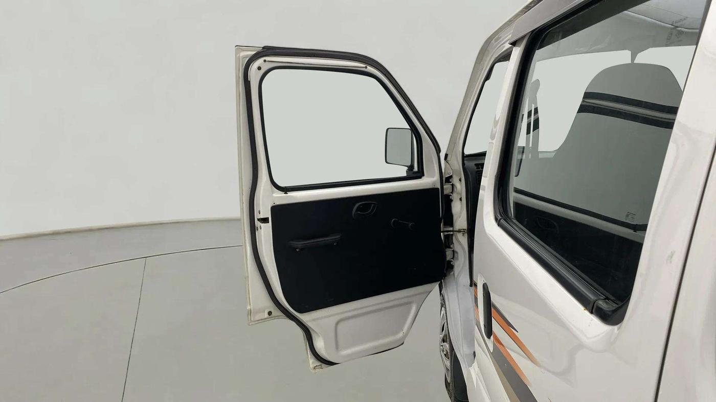 2018 Maruti Eeco 5 STR WITH A/C+HTR, CNG, Manual, 38,705 km, LHS Front Door
