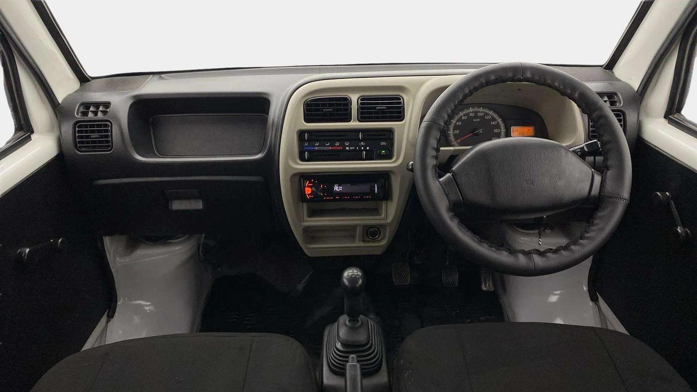 2018 Maruti Eeco 5 STR WITH A/C+HTR, CNG, Manual, 38,705 km, Dashboard