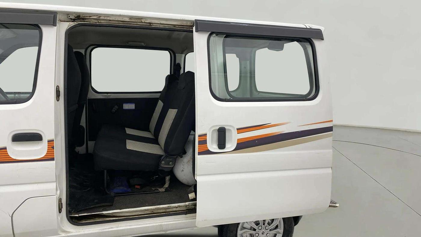 2018 Maruti Eeco 5 STR WITH A/C+HTR, CNG, Manual, 38,705 km, LHS Rear Door