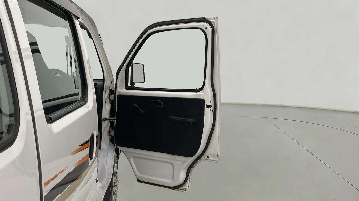 2018 Maruti Eeco 5 STR WITH A/C+HTR, CNG, Manual, 38,705 km, RHS Front Door
