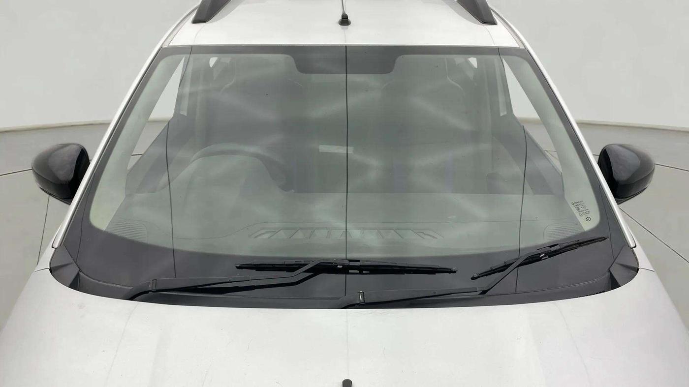 2022 Renault TRIBER RXT, Petrol, Manual, 70,585 km, Front Windshield