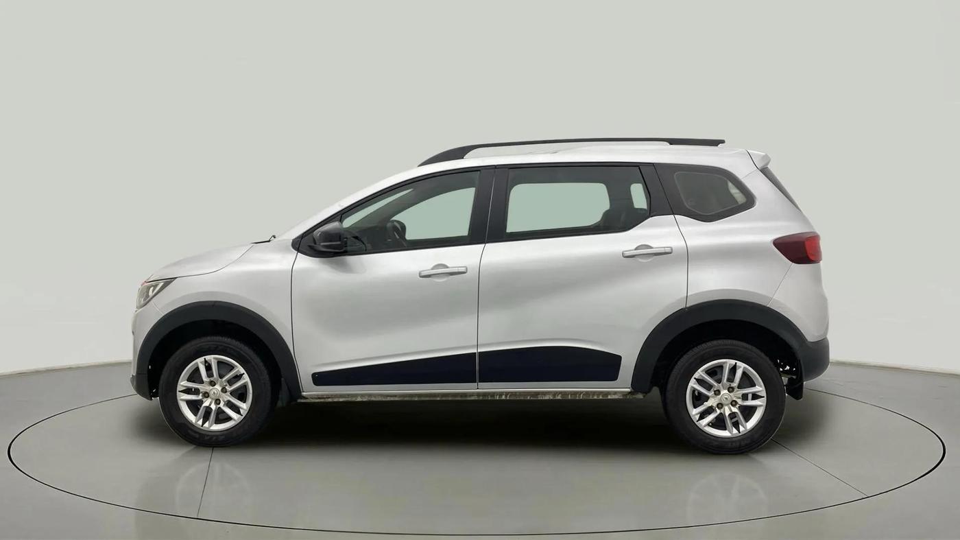 2022 Renault TRIBER RXT, Petrol, Manual, 70,585 km, Left Side