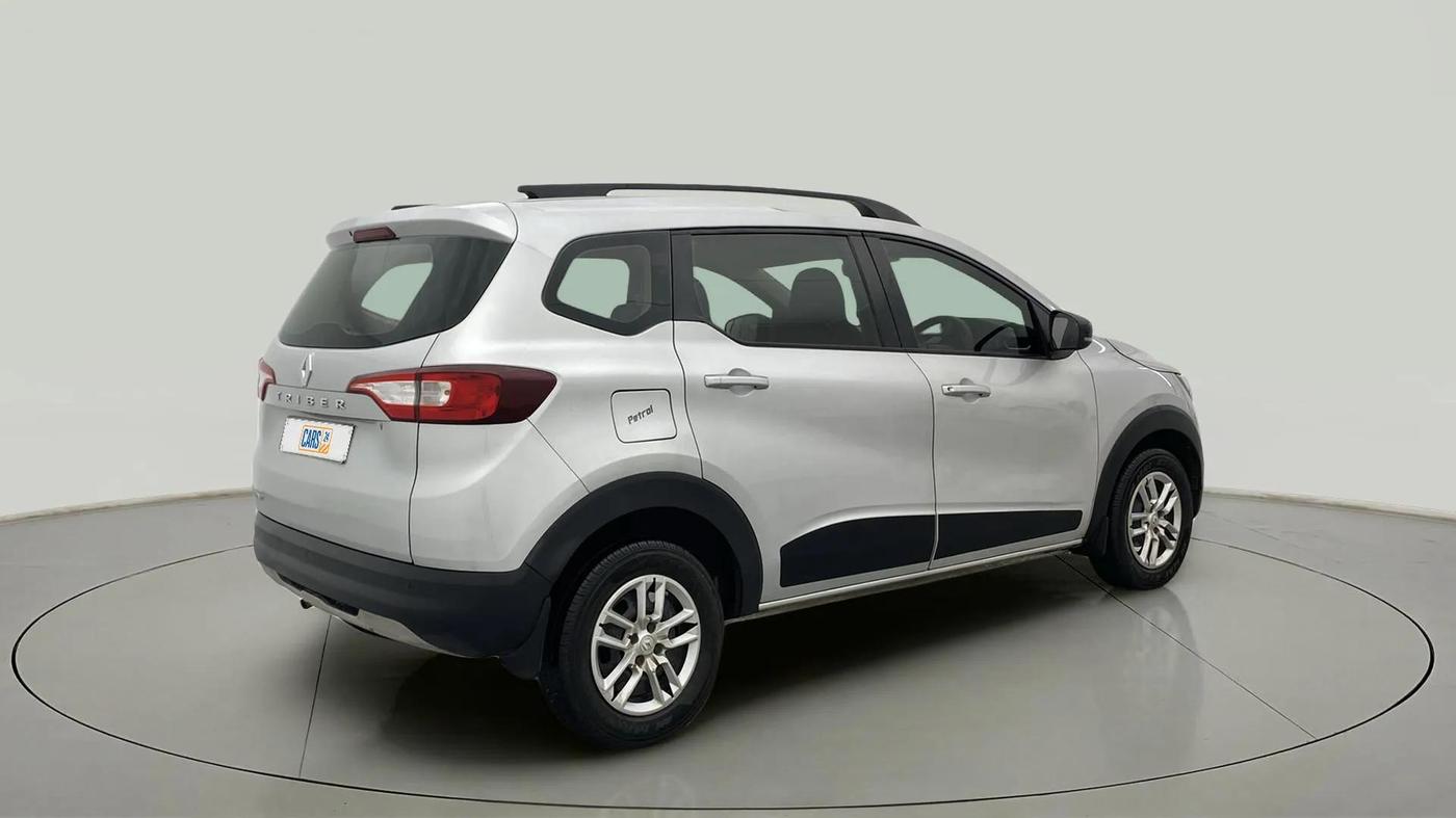 2022 Renault TRIBER RXT, Petrol, Manual, 70,585 km, Right Back Diagonal