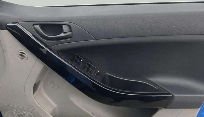 2019 Tata NEXON XM PETROL, CNG, Manual, 41,842 km, Driver Side Door Panels Control