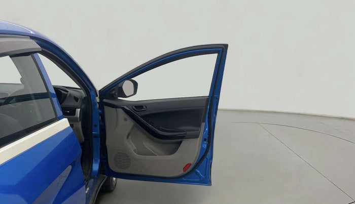 2019 Tata NEXON XM PETROL, CNG, Manual, 41,842 km, RHS Front Door