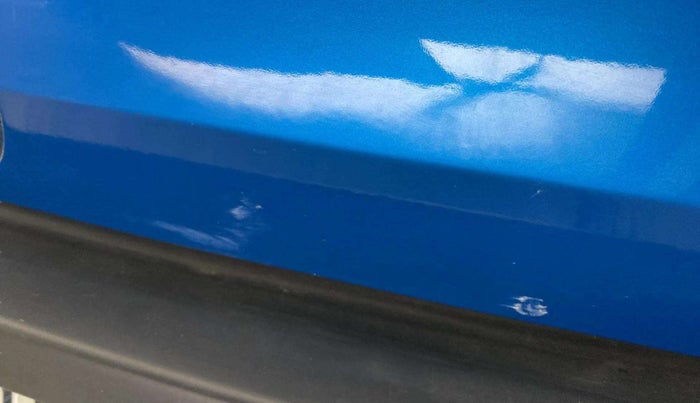 2019 Tata NEXON XM PETROL, CNG, Manual, 41,842 km, Dicky (Boot door) - Slightly dented