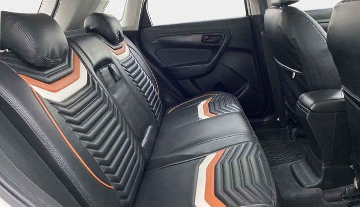 2021 Maruti Vitara Brezza LXI, Petrol, Manual, 63,563 km, Right Side Rear Door Cabin