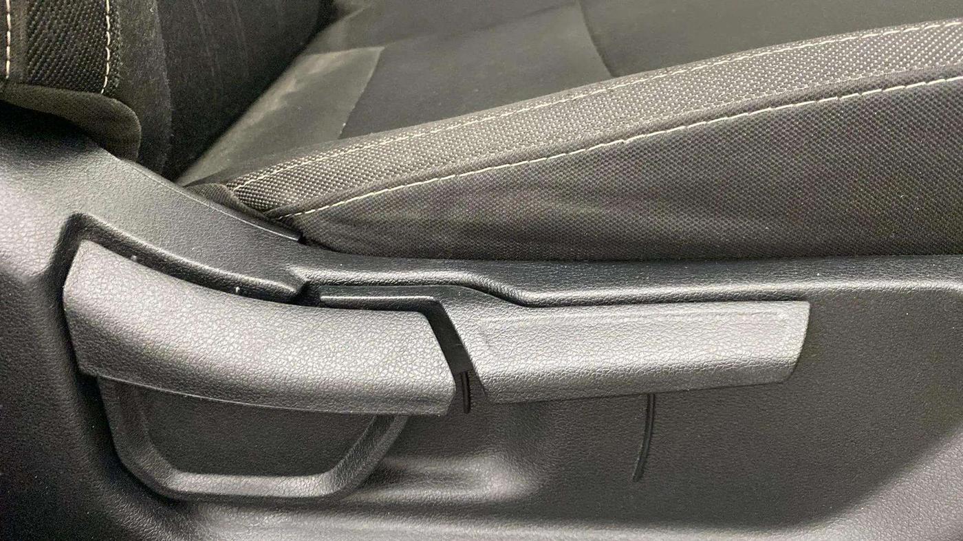2021 Hyundai NEW I20 ASTA (O) 1.5 CRDI MT, Diesel, Manual, 58,183 km, Driver Side Adjustment Panel