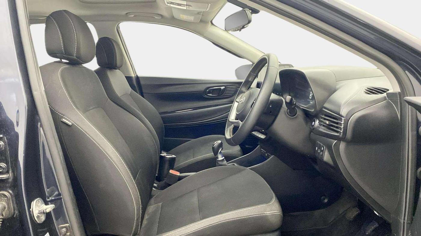 2021 Hyundai NEW I20 ASTA (O) 1.5 CRDI MT, Diesel, Manual, 58,183 km, Right Side Front Door Cabin