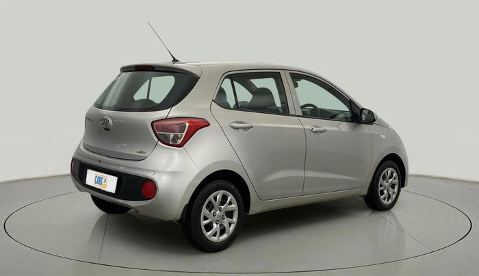2017 Hyundai Grand i10 MAGNA 1.2 KAPPA VTVT, Petrol, Manual, 33,474 km, Right Back Diagonal