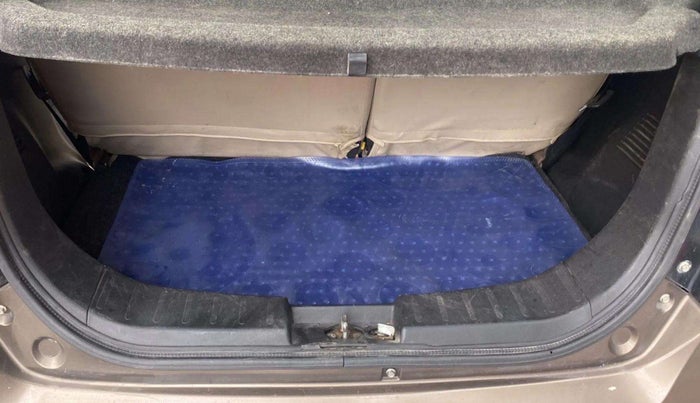 2018 Maruti Wagon R 1.0 VXI, Petrol, Manual, 22,881 km, Boot Inside