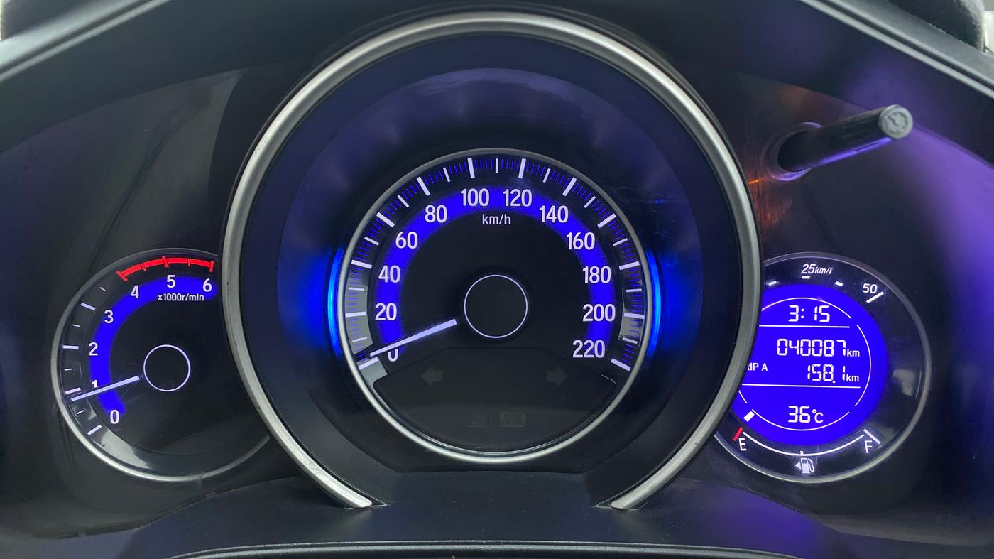 2018 Honda WR-V 1.5 i-DTEC VX MT, Diesel, Manual, 42,130 km, Odometer Image