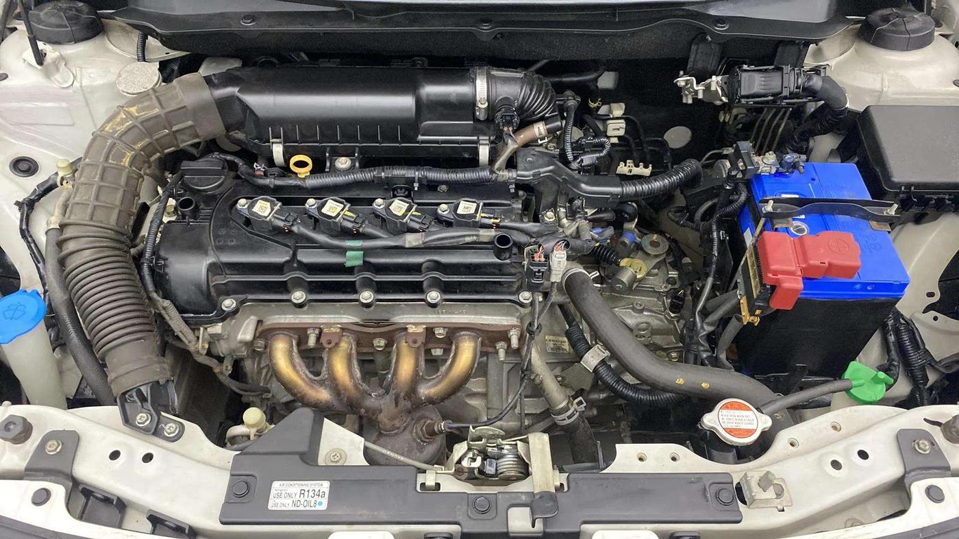 2017 Maruti Dzire VXI, Petrol, Manual, 56,234 km, Engine View