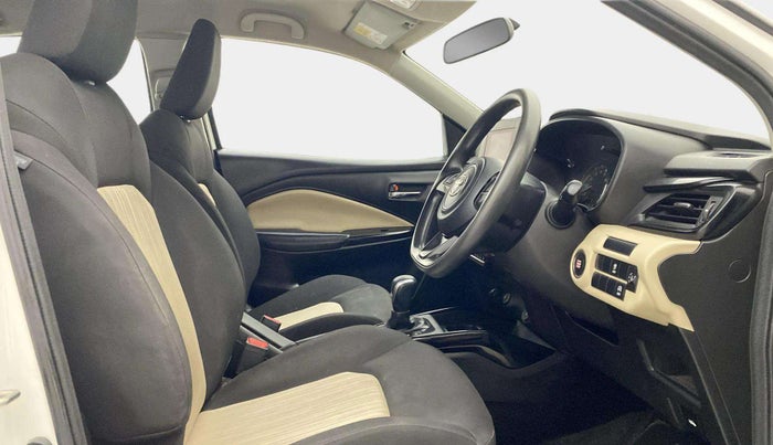 2022 Toyota Glanza G AMT, Petrol, Automatic, 50,988 km, Right Side Front Door Cabin