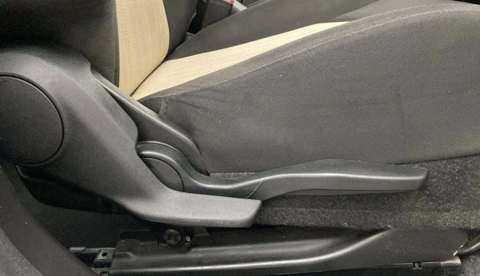 2022 Toyota Glanza G AMT, Petrol, Automatic, 50,988 km, Driver Side Adjustment Panel