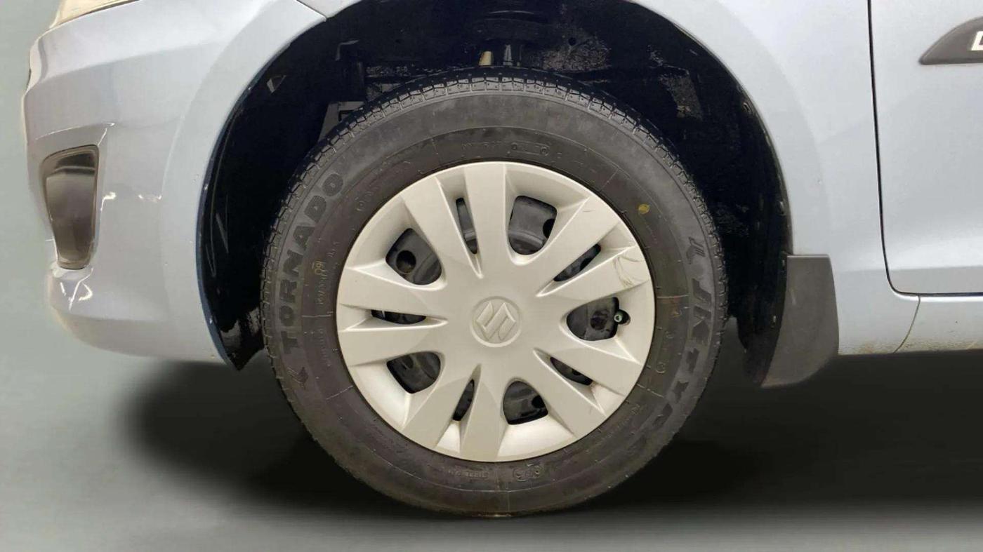 2013 Maruti Swift Dzire VXI, Petrol, Manual, 40,797 km, Left Front Wheel