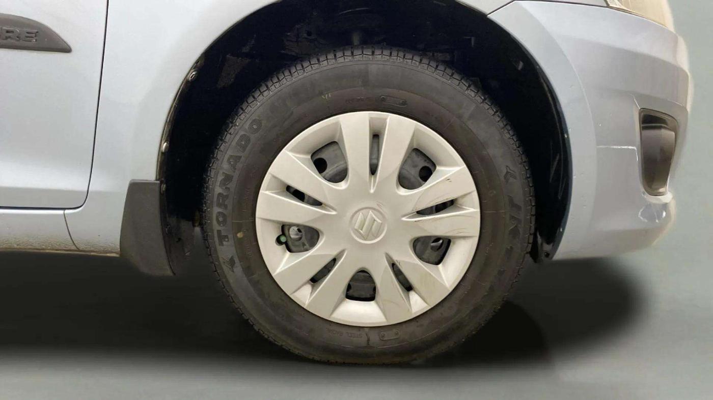 2013 Maruti Swift Dzire VXI, Petrol, Manual, 40,797 km, Right Front Wheel