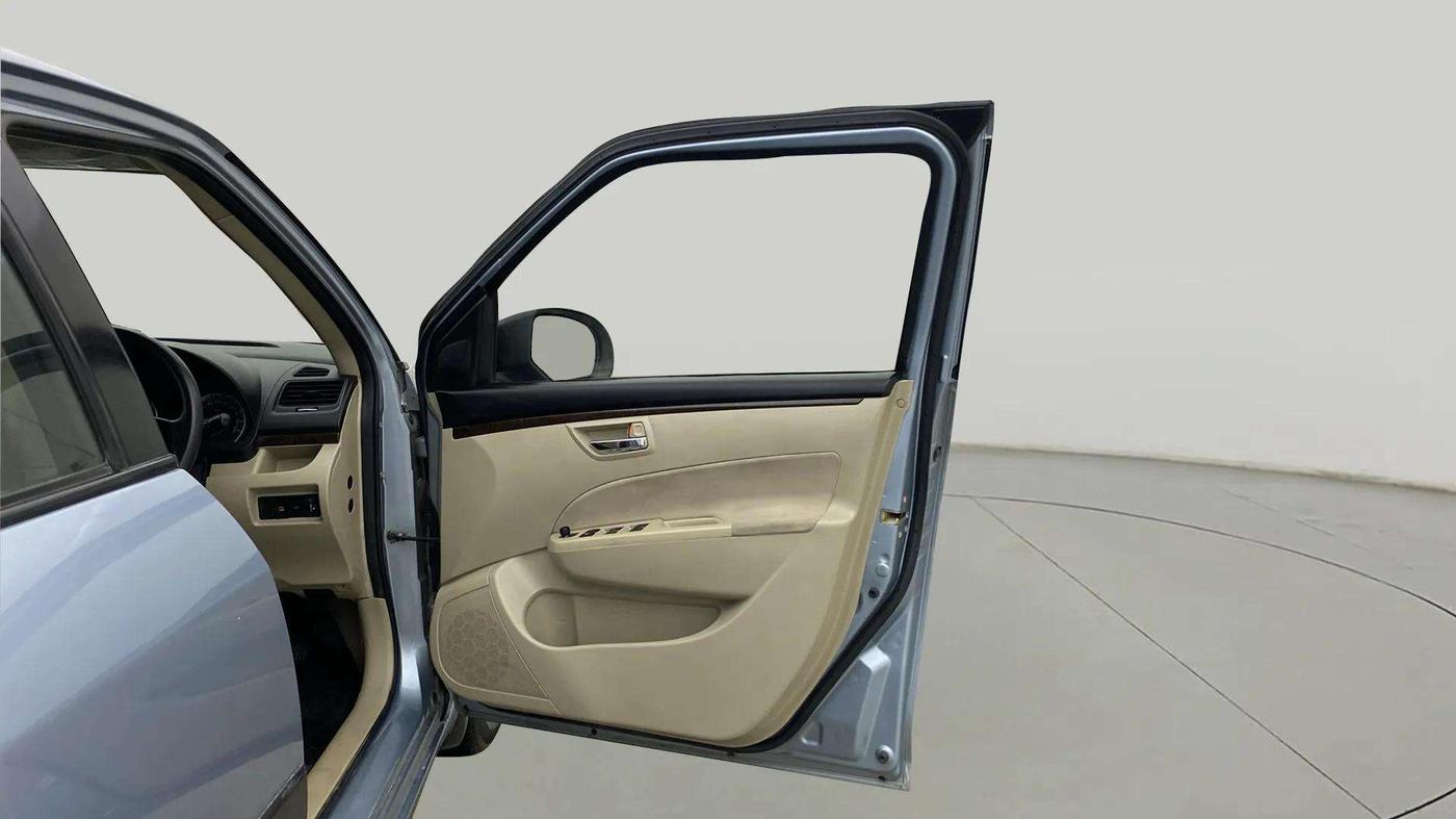 2013 Maruti Swift Dzire VXI, Petrol, Manual, 40,797 km, RHS Front Door