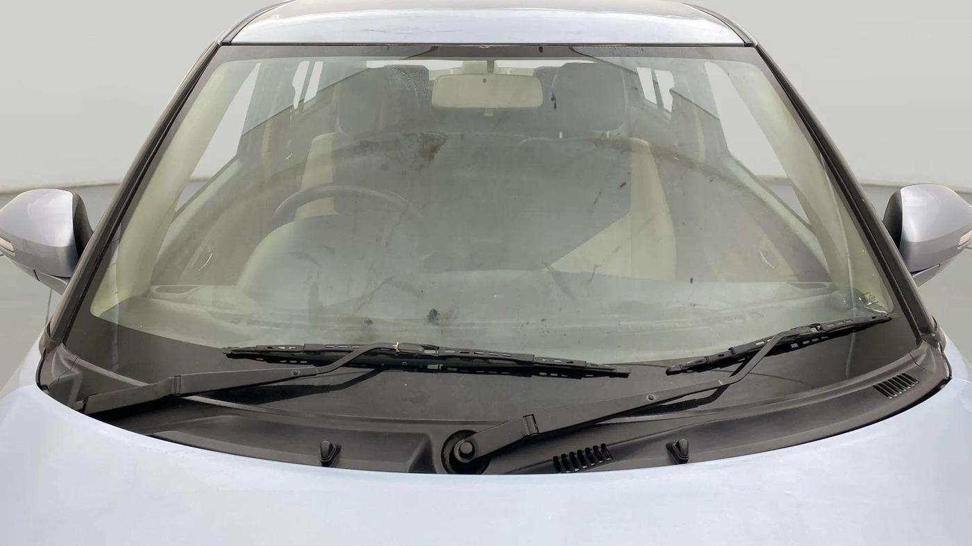 2013 Maruti Swift Dzire VXI, Petrol, Manual, 40,797 km, Front Windshield