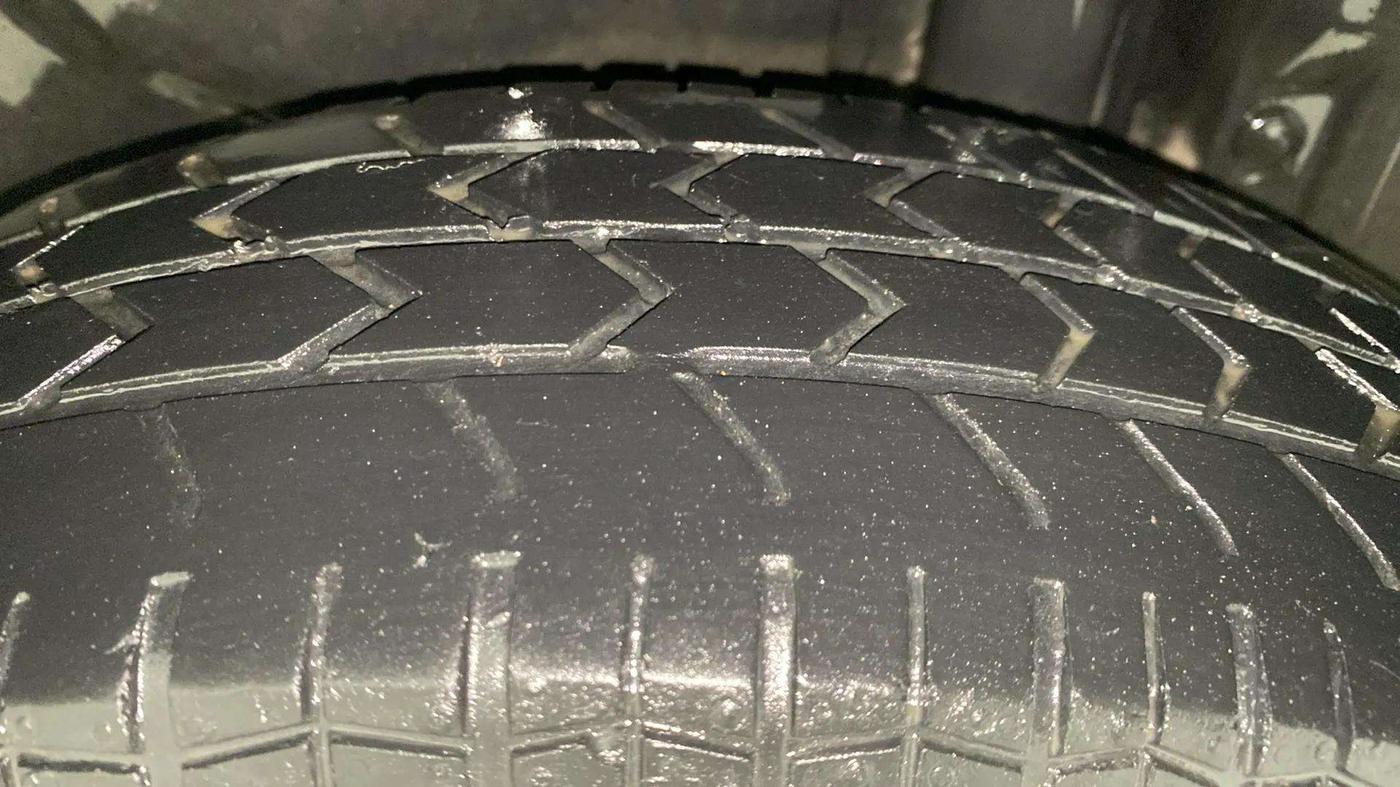 2013 Maruti Swift Dzire VXI, Petrol, Manual, 40,797 km, Left Rear Tyre Tread