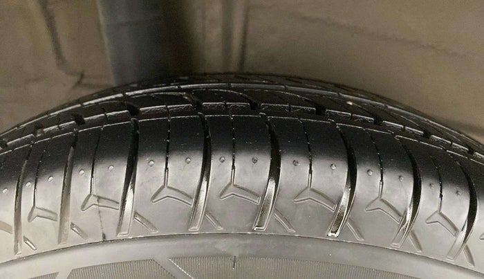 2021 Maruti New Wagon-R LXI CNG (O) 1.0, CNG, Manual, 69,368 km, Right Rear Tyre Tread