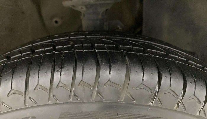 2021 Maruti New Wagon-R LXI CNG (O) 1.0, CNG, Manual, 69,368 km, Right Front Tyre Tread