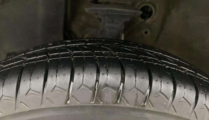 2021 Maruti New Wagon-R LXI CNG (O) 1.0, CNG, Manual, 69,368 km, Left Front Tyre Tread