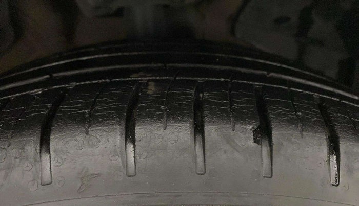 2021 MG HECTOR SHARP 1.5 DCT PETROL, Petrol, Automatic, 22,130 km, Right Front Tyre Tread