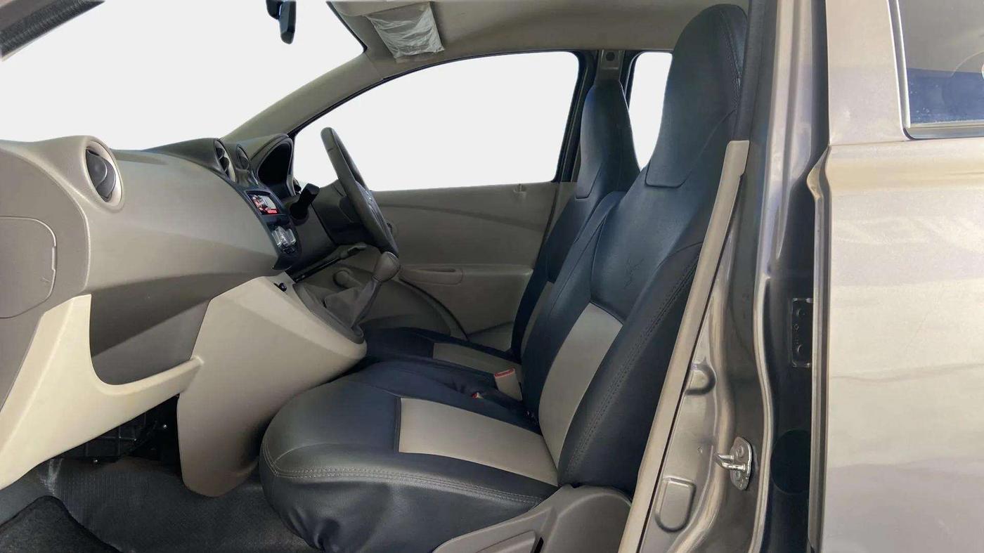 2018 Datsun Go A, Petrol, Manual, 33,013 km, Right Side Front Door Cabin